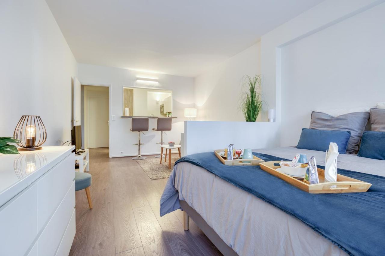 Apartment Le Cocon Des Couples Proche Versailles - En Face De L'hopital Mignot *